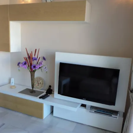 Altamira 58 - One Bed דירה אדחה