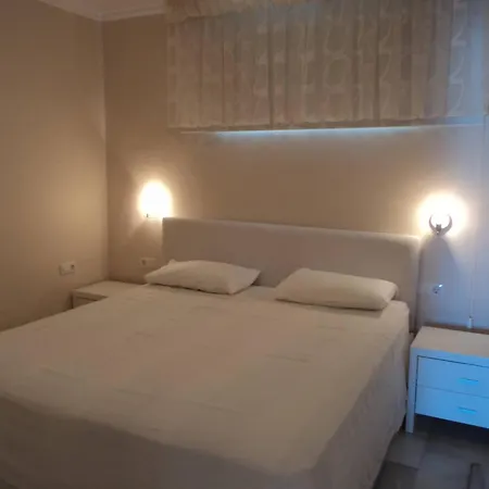 דירה Altamira 58 - One Bed אדחה